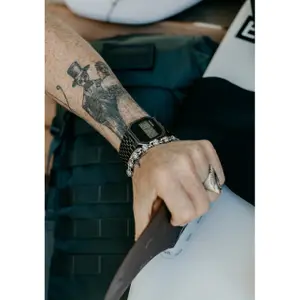 Watch Nixon Re-Run image-4