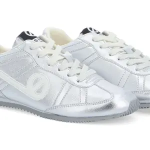 Damestrainers No Name Evo Run image-4