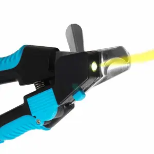 Obcinacz do pazurów z LED Nobby Pet Comfort Line image-1