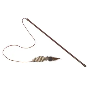 66911-fiskespo-med-fjaderboll-och-skallra-nobby-pet-brun-76-cm