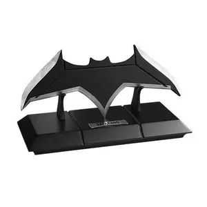 Statuette Noble Collection Justice League Batarang