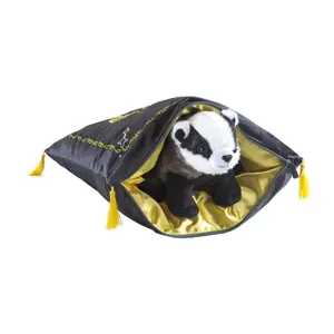 Oreiller avec peluche Noble Collection Harry Potter House Mascot Hufflepuff image-1