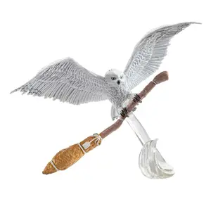 Figurine - toyllectible treasure hedwig hedwig's special delivery Noble Collection Harry Potter image-1