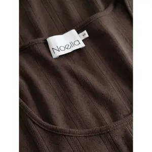 Women's T-shirt Noella Julietta image-3