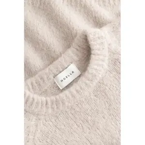 Woman sweater Noella Latora image-4