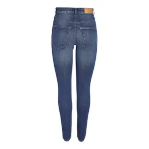 Calças de ganga skinny para mulher Noisy May Satty AZ347MB image-1