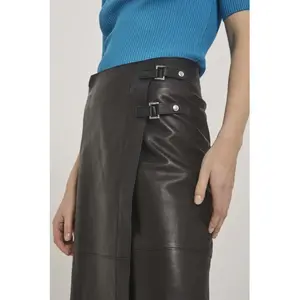 Women's leather skirt Norr Albana image-3