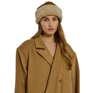 Woman hat Norr Hanny image-0