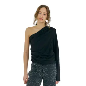 Women's top Norr Talua image-0