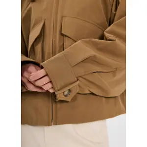 Chaqueta Norr Miller image-4