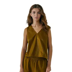 Women's top Norr Talua image-0