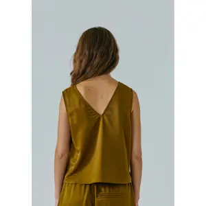 Women's top Norr Talua image-1