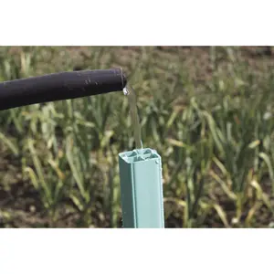 Tutor de tomates de PVC con reserva de agua Nortene Aquamont image-2