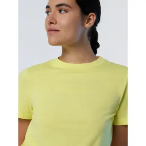 T-shirt con stampa femminile tono su tono North Sails image-4
