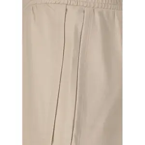Women's shorts Nou Vacay image-2