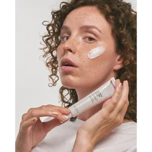 Crema anti-età per donne esperte Novexpert 40 ml image-2