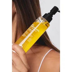 Olio struccante con 5 omega per donne Novexpert 150 ml image-1