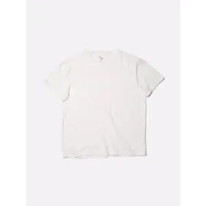 131865w02-langarmshirt-nudie-jeans-henley-ockerfarben