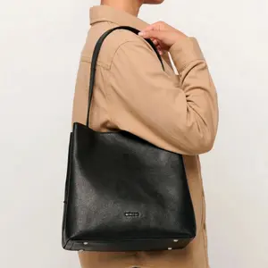 Women's Handbag Nunoo Chiara Air 1 image-3