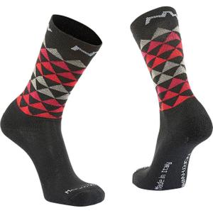 product/n/w/nwb89182176-black-red_1.jpg