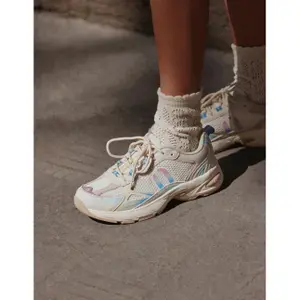 Women's Sneakers Odaje May image-3