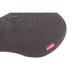 Selle Odyssey Stitch Fat Cap Pivotal image-3