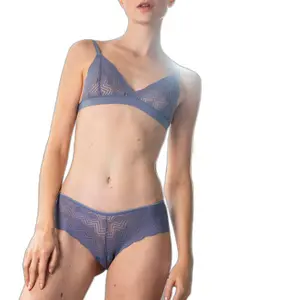 Baixinho feminino Olly Dawa image-0