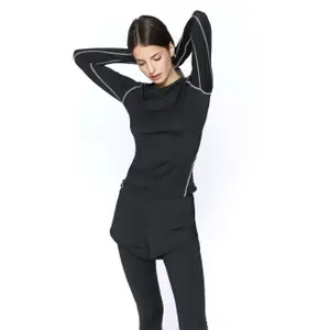 Camiseta de manga larga para mujer Onamaste Lima image-0