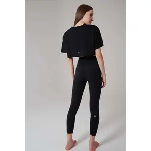 Γυναικείο cropped T-shirt Onamaste image-2