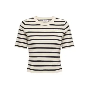 T-Shirt Only Fie image-0