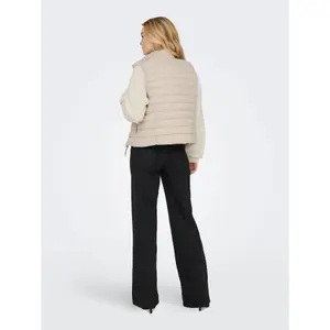 Women's sleeveless down jacket Only Tahia image-5