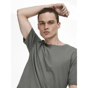 Camiseta Only & Sons Matt Longy image-4