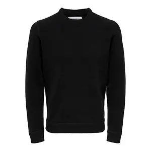 22023172-3967192-pull-only-sons-ese-life-black