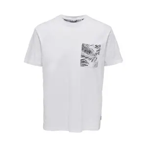 Camiseta con estampado de hojas y bolsillo Only & Sons Perry Life image-0