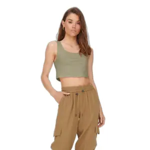 Women's sleeveless crop top Only onlkira image-1