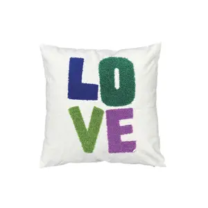 Coussin influence Opjet Love image-0