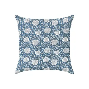 Square print cushion Opjet Pipar image-0
