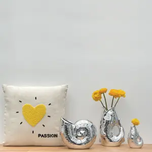 Jarrón de cerámica con forma de pez Opjet GM image-2