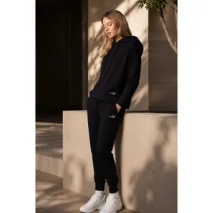 Conjunto de Fendas Laterais Mulher OWN off with nature image-1