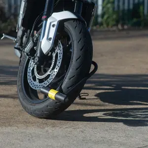 Dispositivo antirroubo para motociclos com suporte Oxford Magnum Duo U-lock image-1