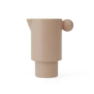 Pot à lait en porcelaine OYOY Living Design image-0