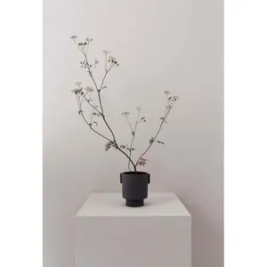 Maceta de gres porcelánico OYOY Living Design image-1