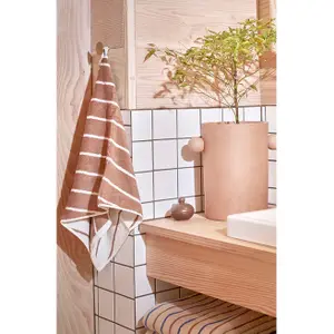 Porte-manteau Patère en laiton OYOY Living Design image-2