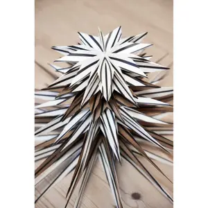 Decorazione di Natale Stella di Natale toppu in carta artigianale OYOY Living Design image-2