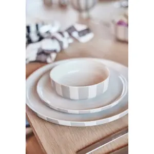 Assiette en grès OYOY Living Design image-1