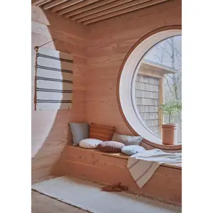 Kulatý polštář s puntíky z bavlny OYOY Living Design Kyoto image-1
