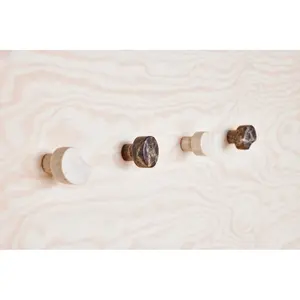 Porte-manteau Patère en marbre OYOY Living Design image-1