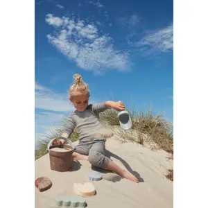 Silicone beach set OYOY Living Design image-2