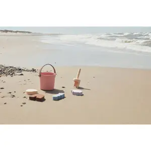 Silicone beach set OYOY Living Design image-1