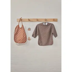 Babero Mini de poliéster reciclado para bebé OYOY Living Design Cape Bib image-2